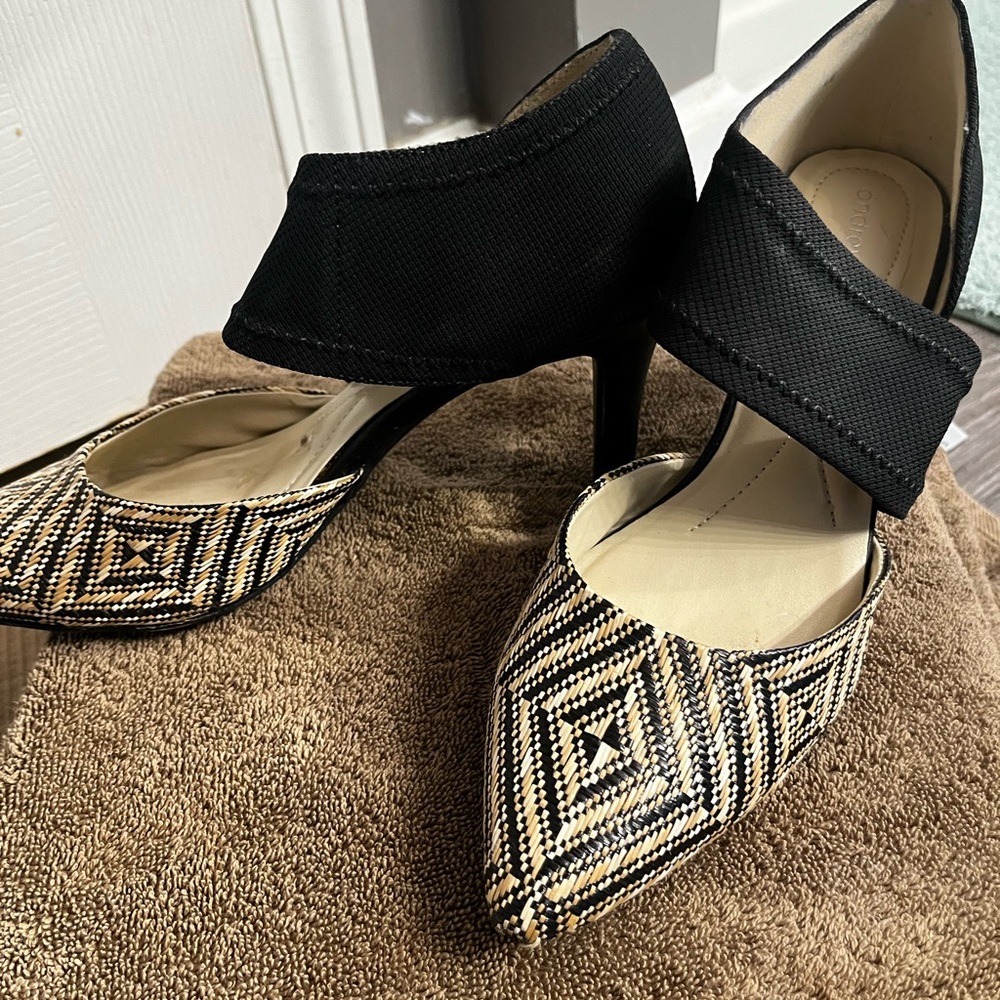 Beautiful Andrew Gellar heels